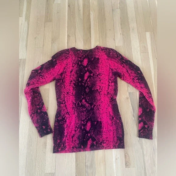 Antonio Melani CASHMERE sweater-NWOT - Picture 2 of 10